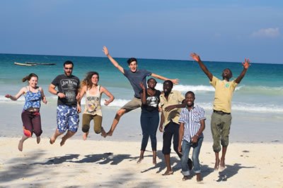 DEPARTURE & TRANSFER TO DIANI BEACH 