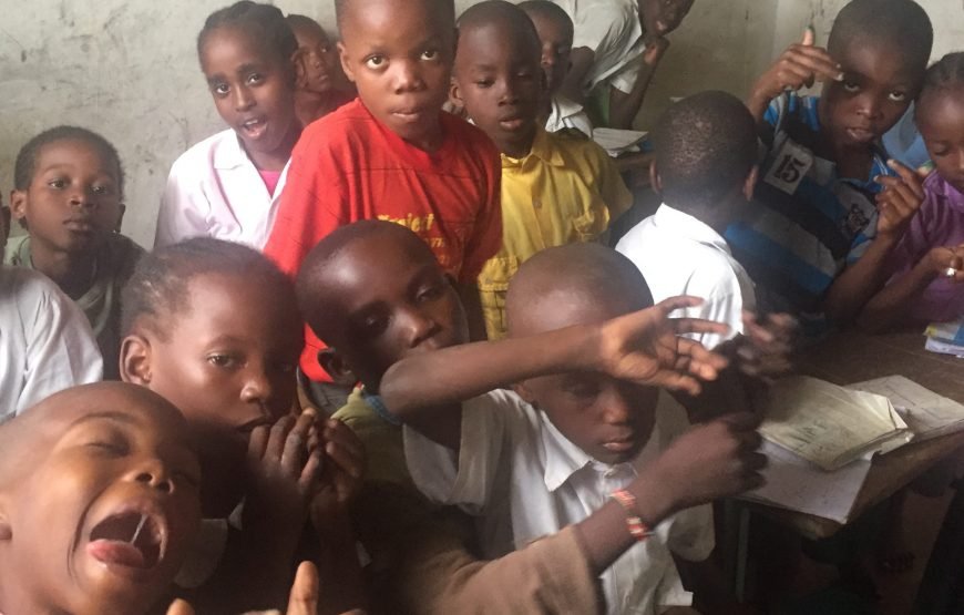Volunteering as a teacher, Likoni South Coast Kenya – Starting 1 Month